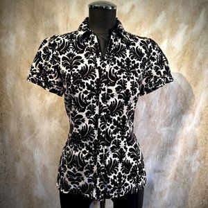 🪩 Apt 9 Damask Print Button Down Top